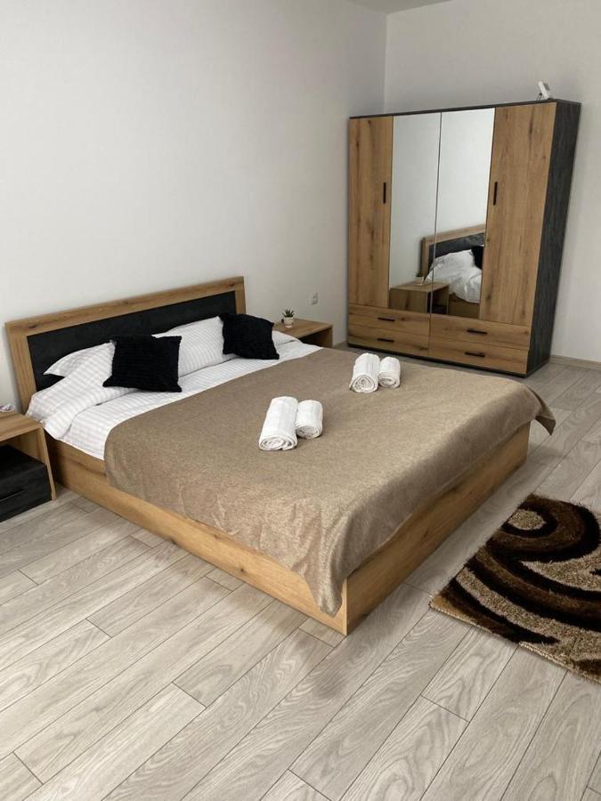 Flor Apartaments Târgu-Mureş Exterior foto